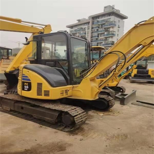 Mini Excavator PC55mr Second-Hand Excavator - Image 2